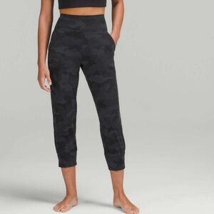 Lululemon Align High rise crop jogger NWT